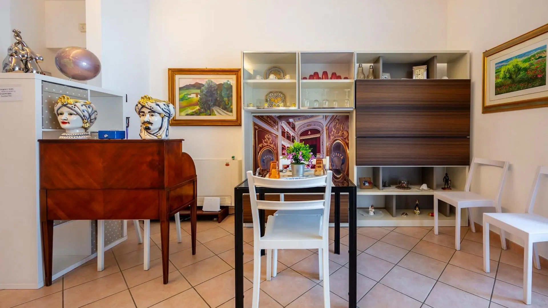 Melody Room Avola 0*,  Italien
